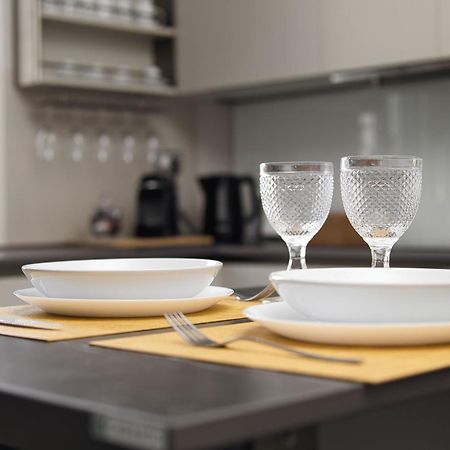 Apartamento Navigli, 90 Square Meters, Free Parking Ripa Ticinese Milán Exterior foto
