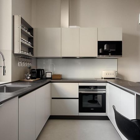 Apartamento Navigli, 90 Square Meters, Free Parking Ripa Ticinese Milán Exterior foto