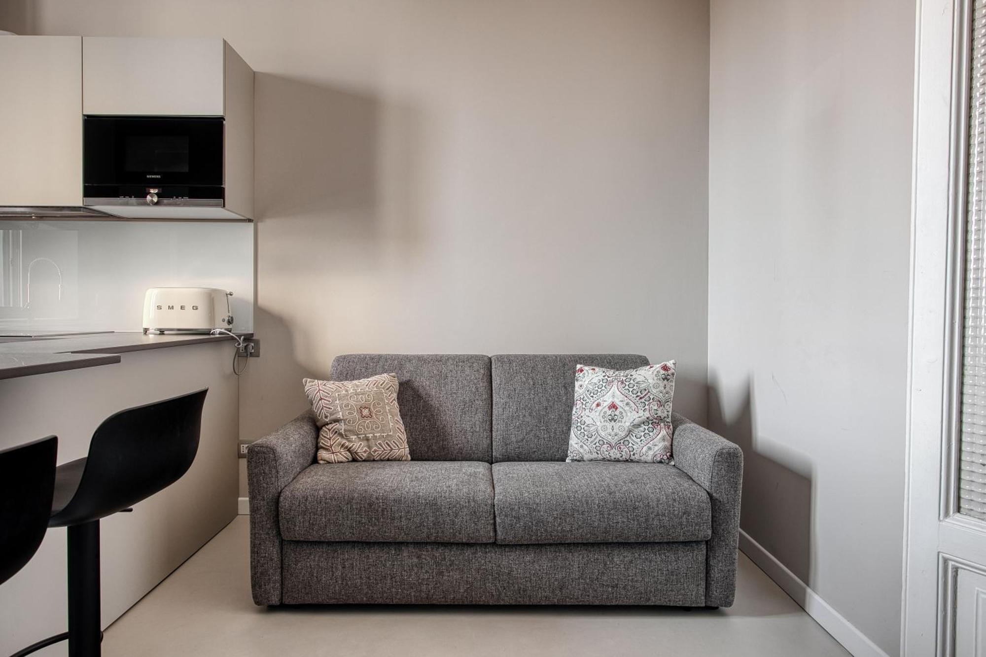 Apartamento Navigli, 90 Square Meters, Free Parking Ripa Ticinese Milán Exterior foto